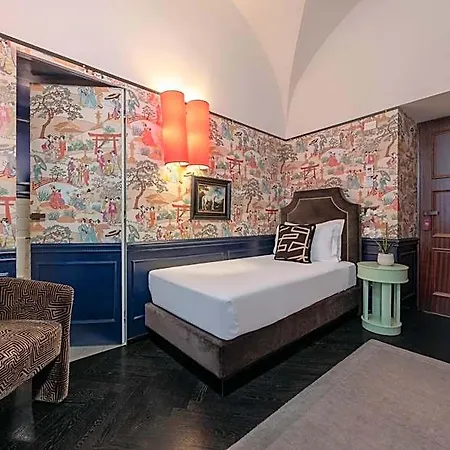 V Collection Condotti Hotel