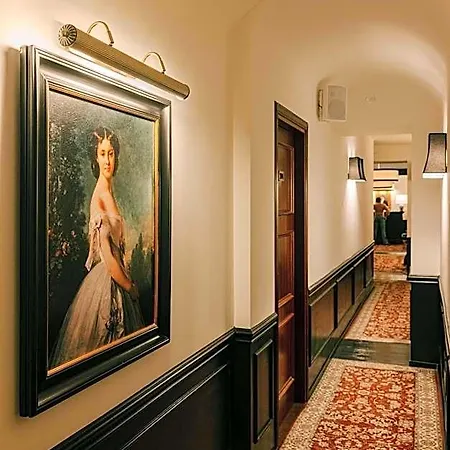 Hotel V Collection Condotti Rom